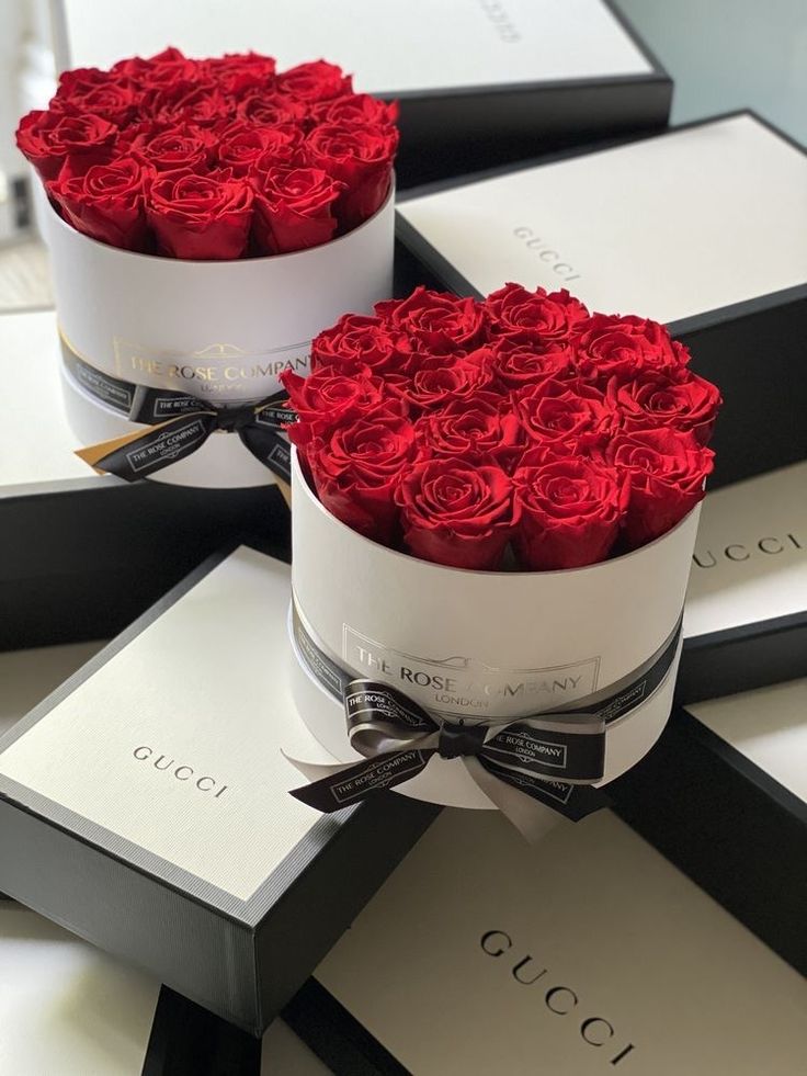 Red Roses Box