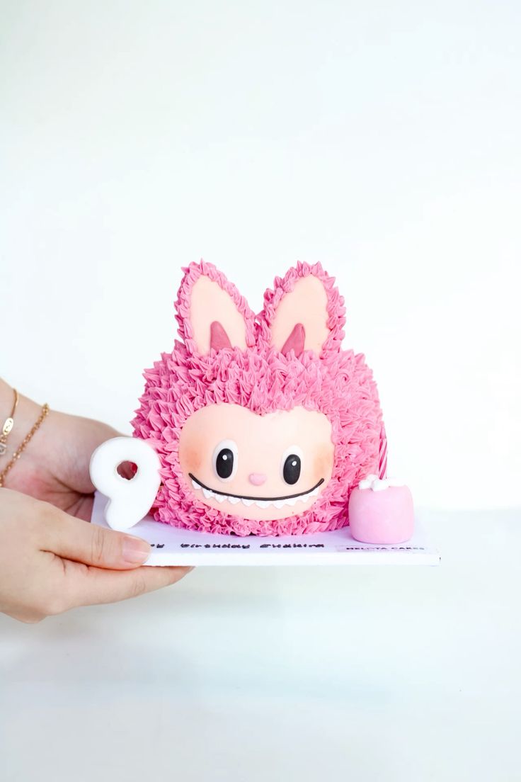 Labubu Cake