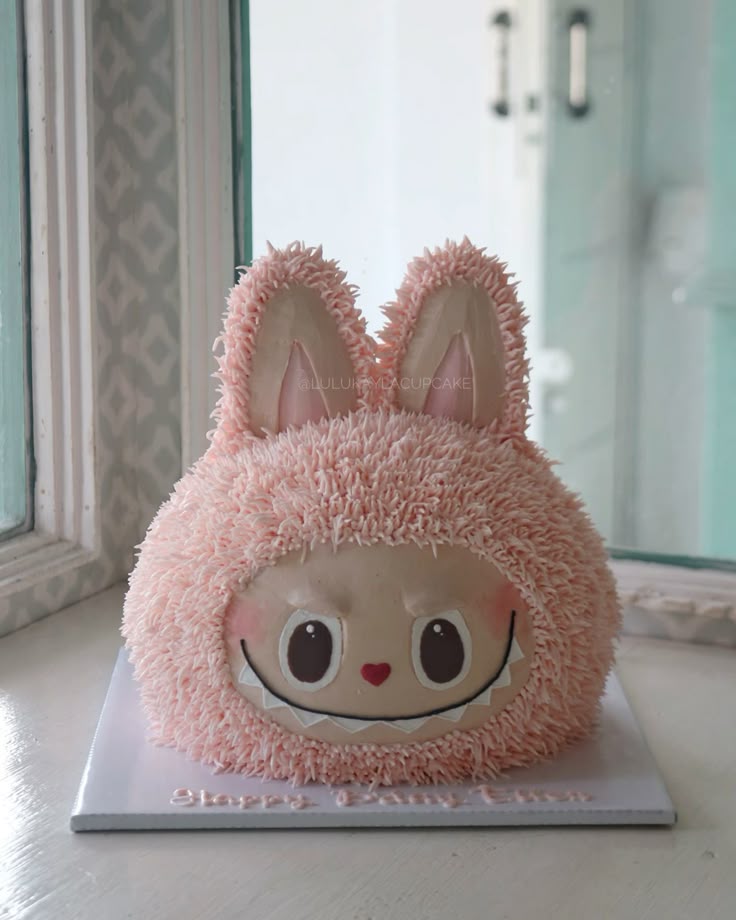Labubu Cake