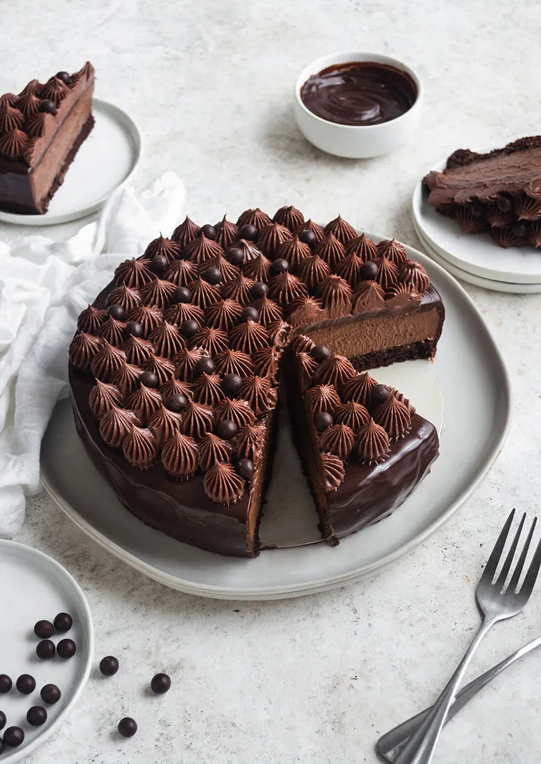 CHOCOLATE MOUSSE CAKE