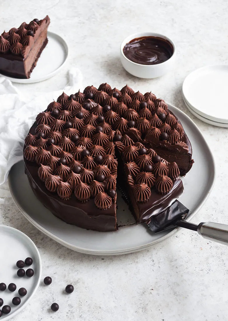 CHOCOLATE MOUSSE CAKE