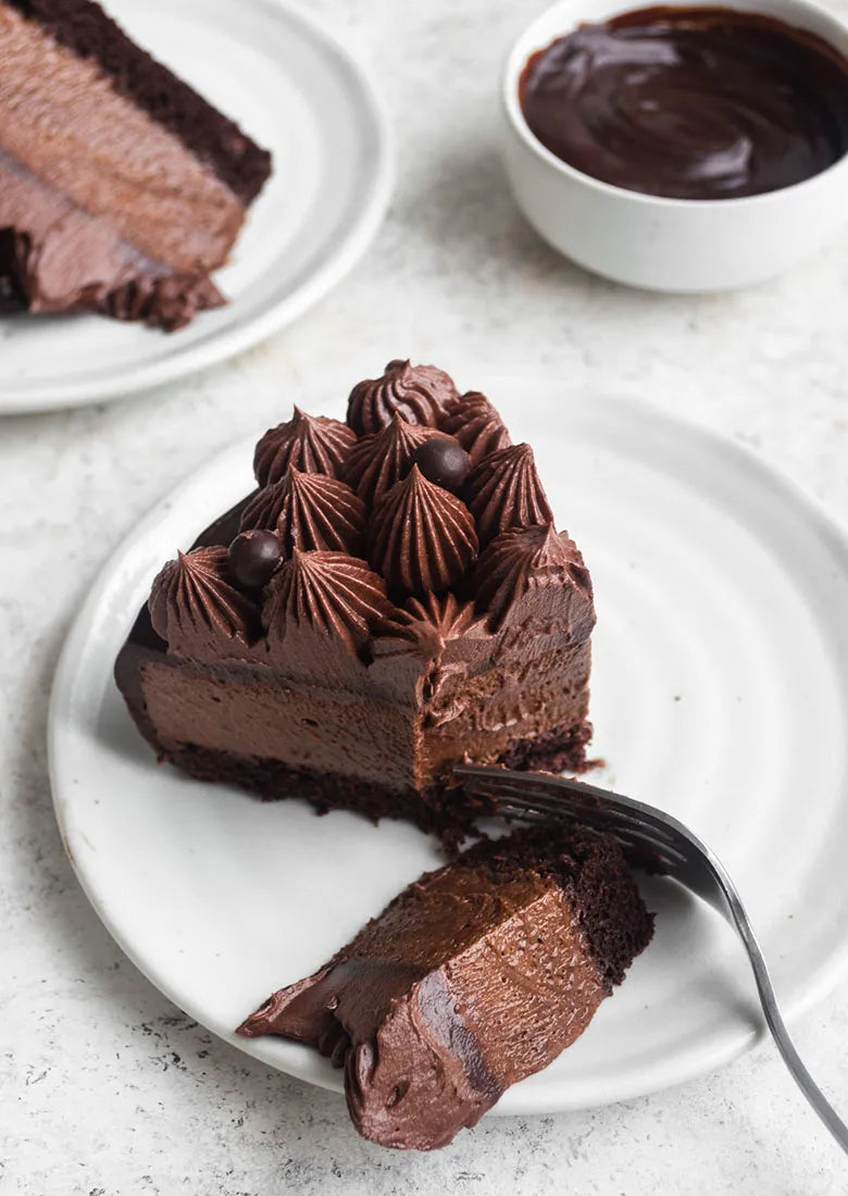 CHOCOLATE MOUSSE CAKE