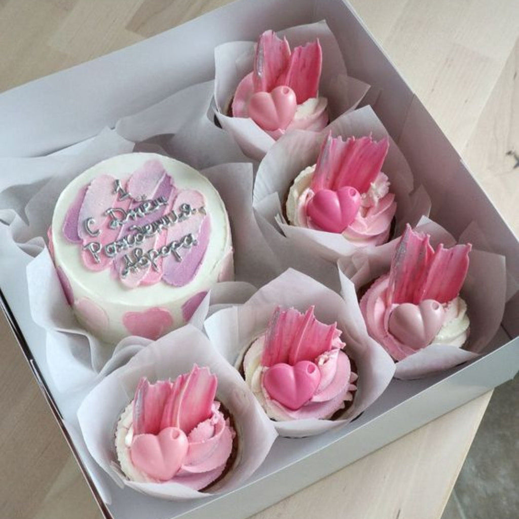 Bento Cakes with cupcakes