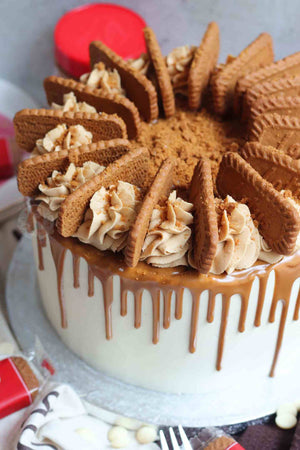 Biscoff Drip Cake